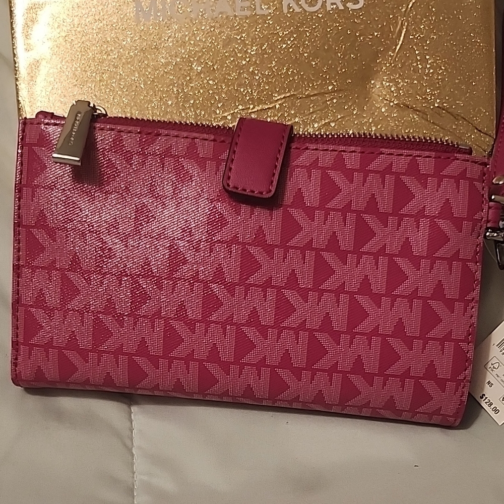 Michael Kors Pink Clutch with Signature Monogram - Picture 3 of 7